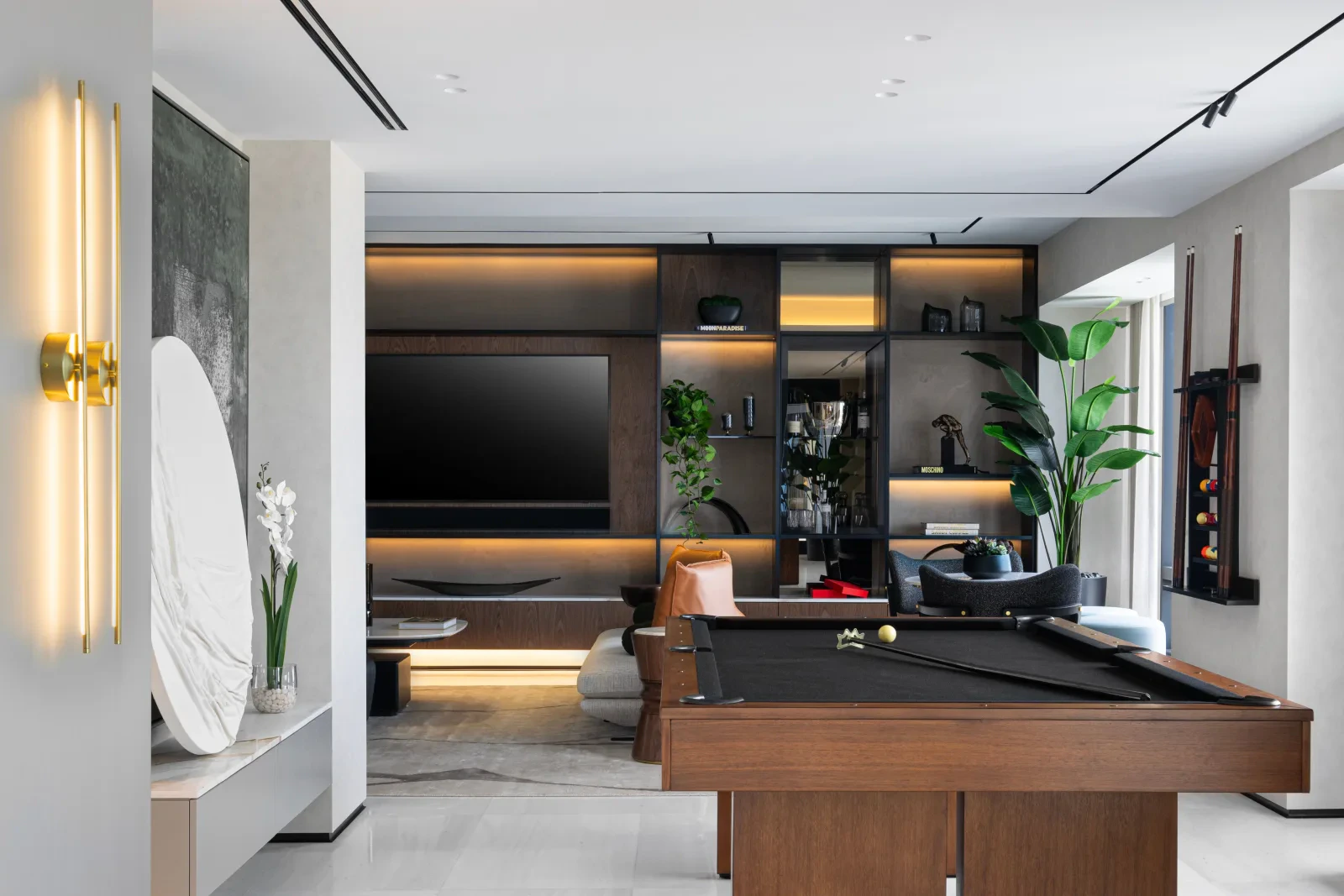 Odyssey Lower Penthouse — primary bedroom suite